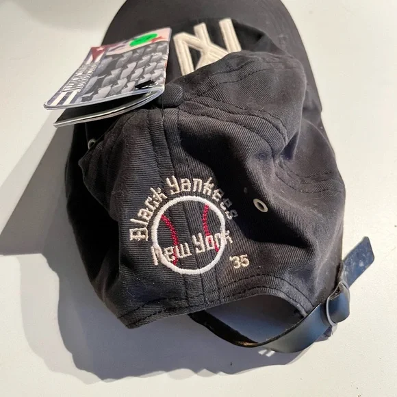 SOLD NY Cap 🧢 - Picture 3 of 4